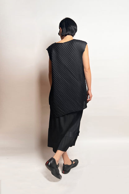 Vintage black Pleats Please asymmetrical top/dress