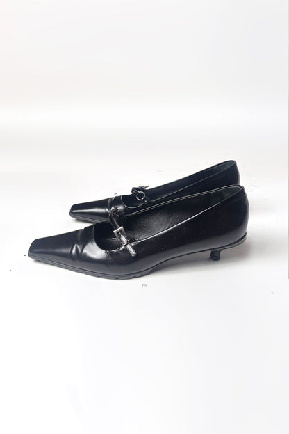 Vintage Prada black patent kitten heel 37